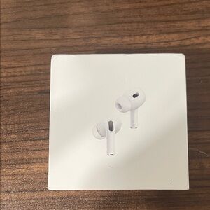 Apple White Earbud Headphones